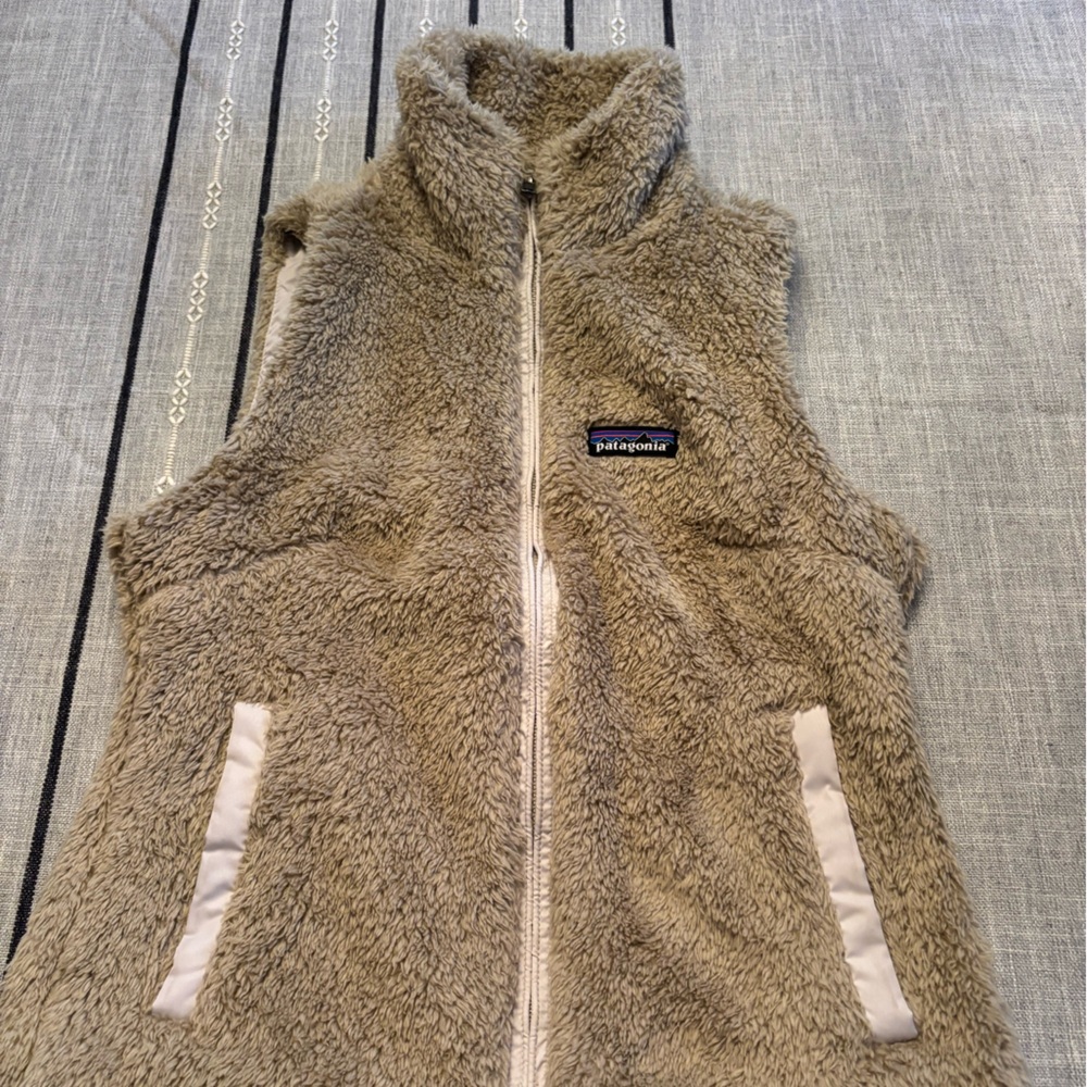 Patagonia Sherpa Fleece in Cream